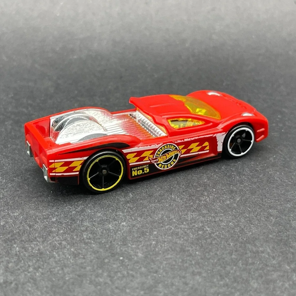 Hot Wheels Hypertruck Pickup Truck Red Trackside Rescue Emergency Diecast 1/64